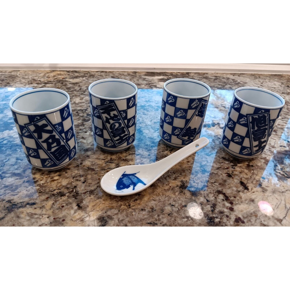 Japanese Tea Cup Famous Sumo Wrestlers Of The Showa Era 5-Piece 4 Cups, 1 Spoon - Picture 6 of 6